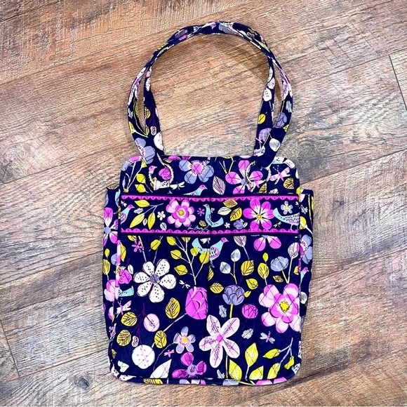 Vera Bradley Shoulder Tote Bag w/Two Magnetic Front Pocket - Picture 1 of 15